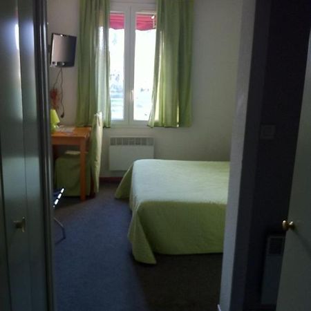 Hotel Les Dentelles ヴァッケラス 部屋 写真